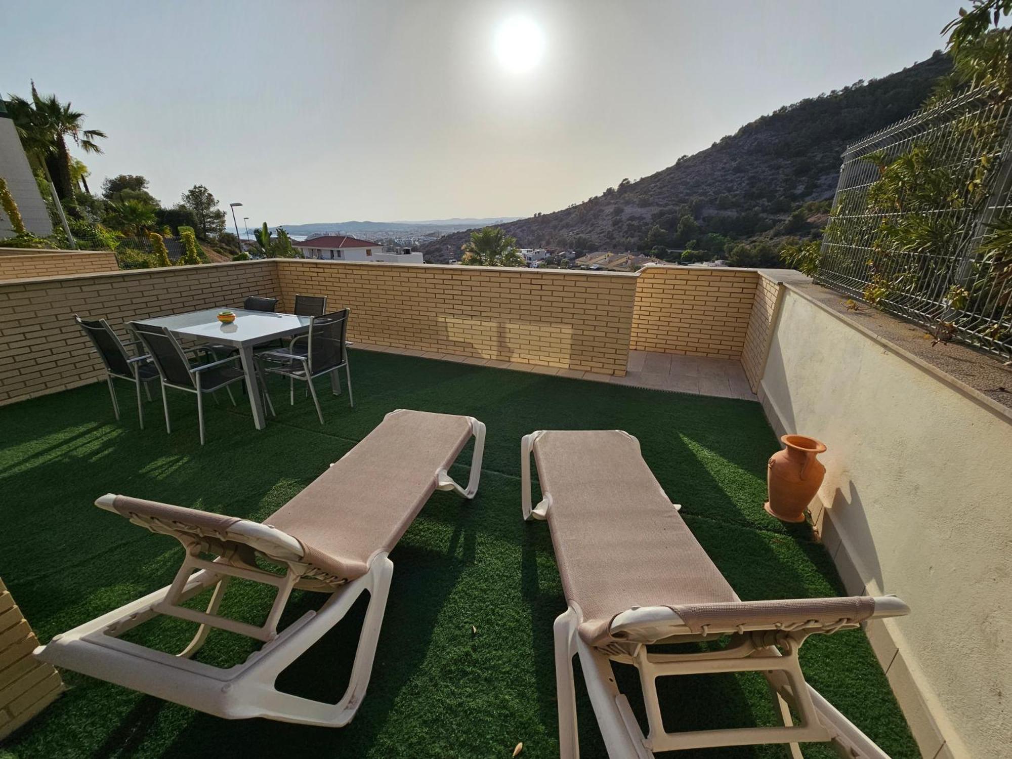 Duplex Moderno 3 Hab Parking, Vistas Al Mar Y Terraza Appartement Sitges